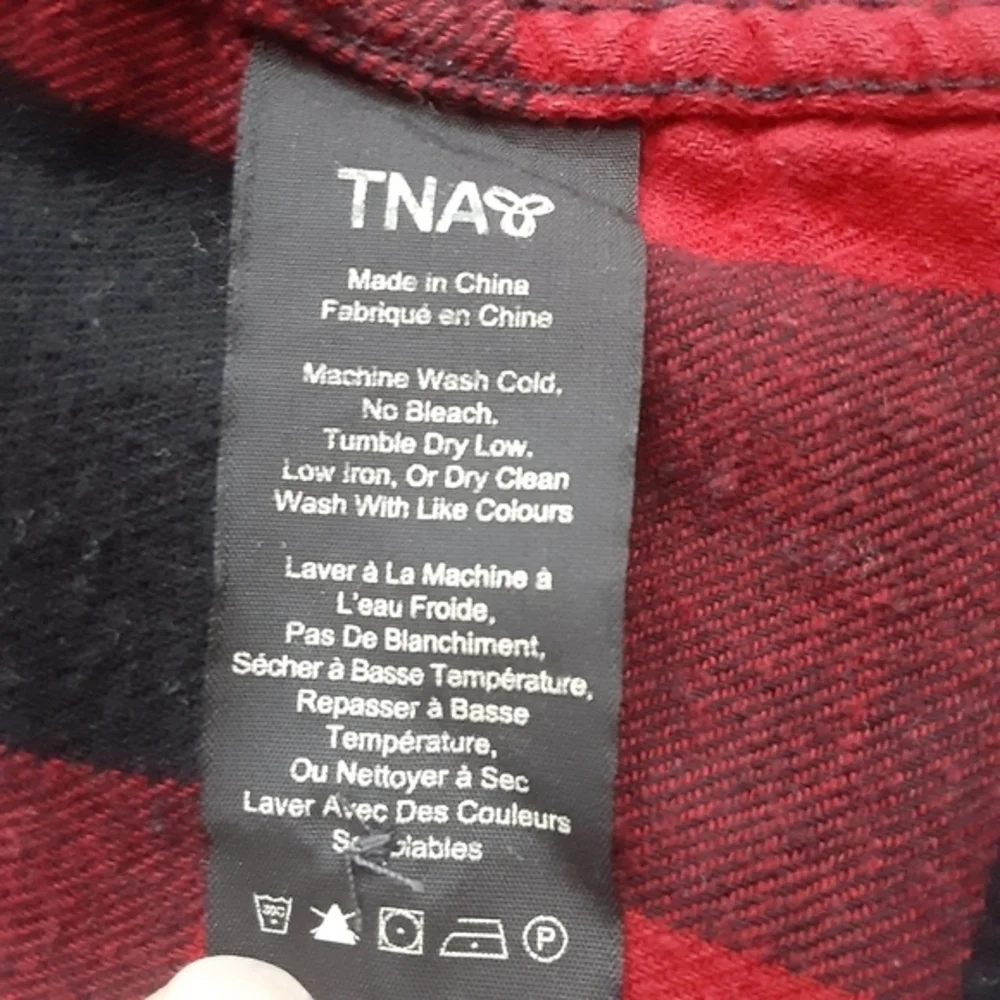 💥HOST PICK💥Aritzia TNA Flannel shirt, Cottage core Granola girl - Picture 10 of 15